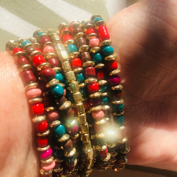 ☀️SOLD☀️Stretch Bracelet - Picture 1 of 3